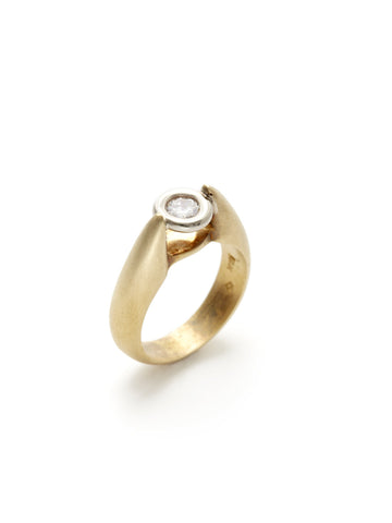 Floating Solitaire Diamond Ring